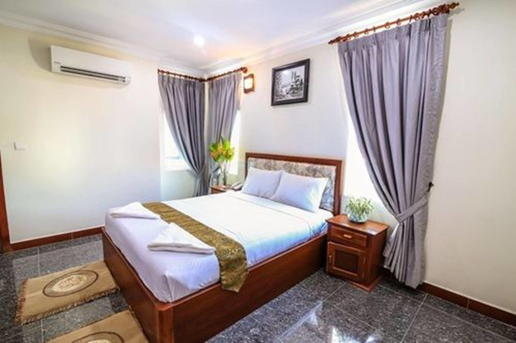 Tan Tower Hotel Phnom Penh Eksteriør bilde